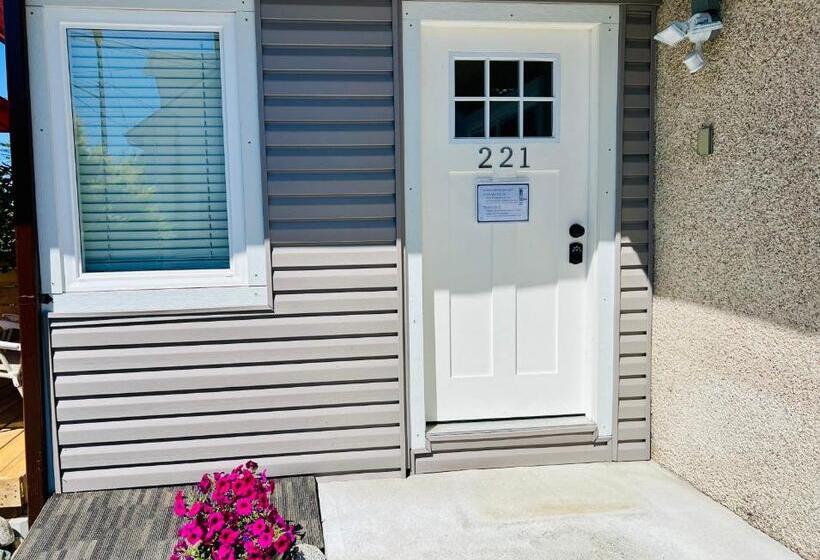 Pansiyon Downtown 2b1b Private Suite