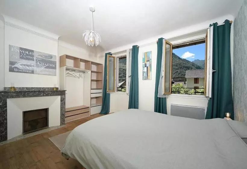 Majatalo Jolie Chambre Au Calme à Auzat