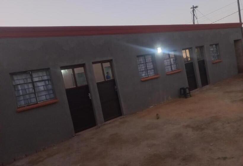 Pansiyon Little Flowers Guesthouse