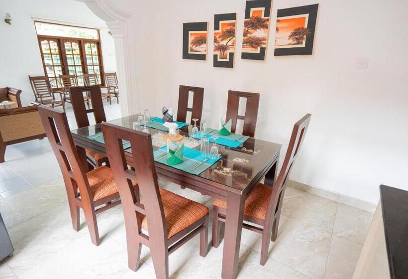 ペンション Little Villa Tourist Inn