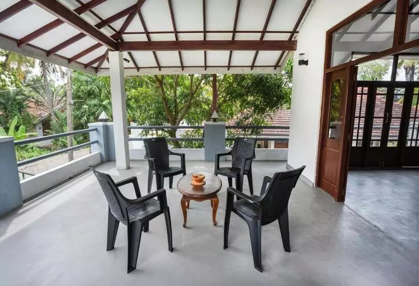 Majatalo Little Villa Tourist Inn