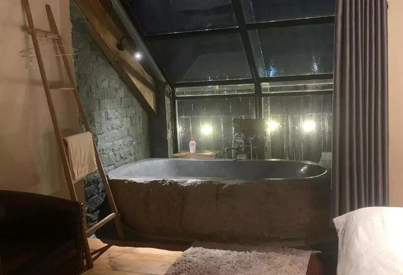 پانسیون Manh Manh Farmhouse Villa
