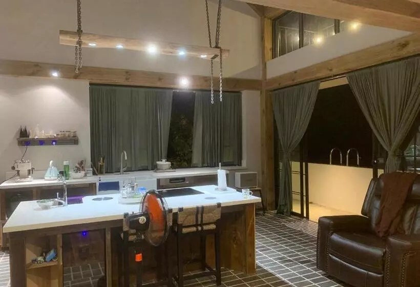پانسیون Manh Manh Farmhouse Villa