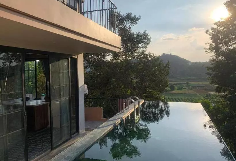 پانسیون Manh Manh Farmhouse Villa