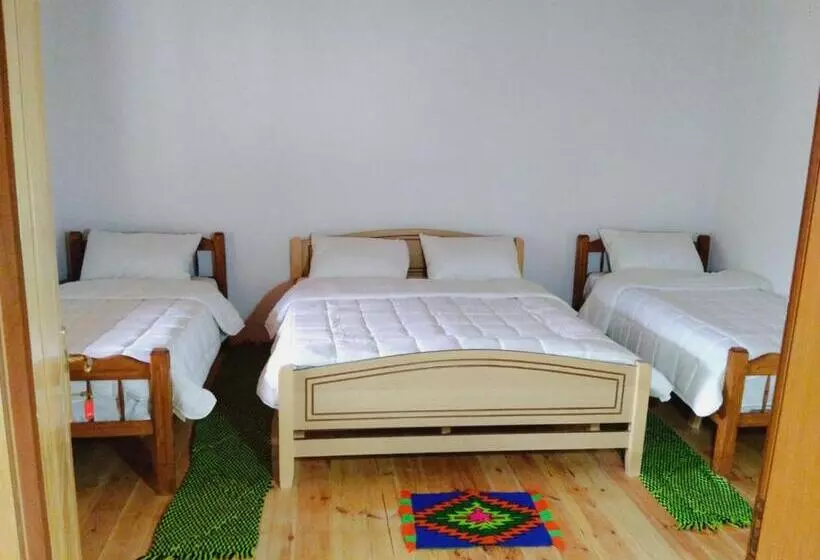 Pensió Vellezrit Shkambi