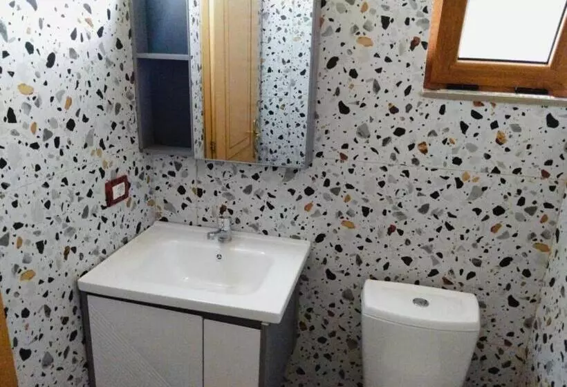 Pensió Vellezrit Shkambi