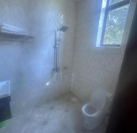 Strikers Hotels And Clubs