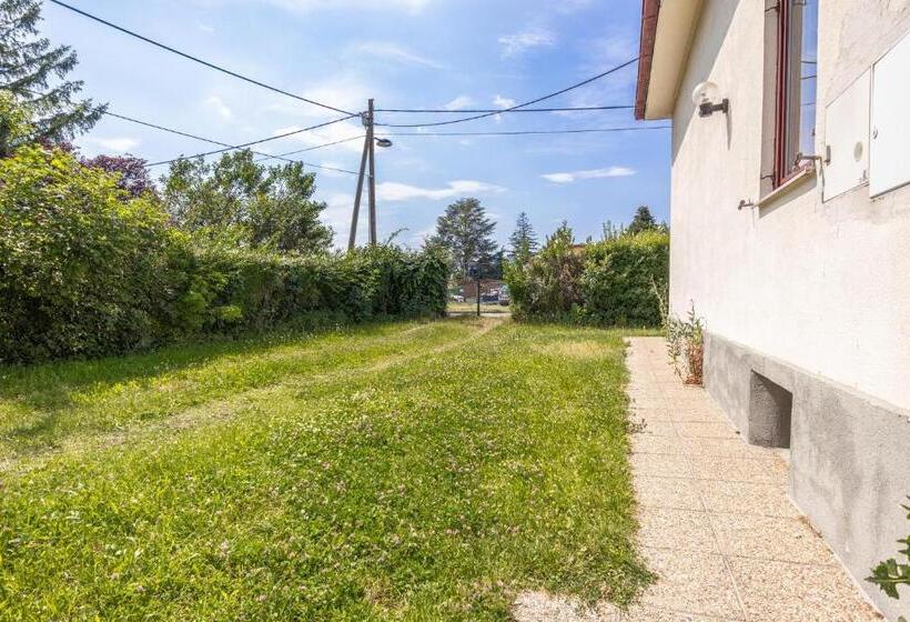 هاستل Comfy Rooms In Shared Villa With Terrace And Garden