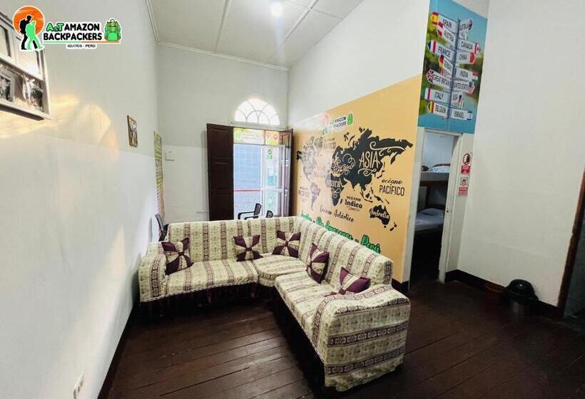 تختخواب و صبحانه A&t Amazon Backpacker`s