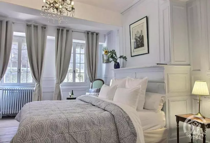 Aamiaismajoitus (B&B) Guest House Saint Yves