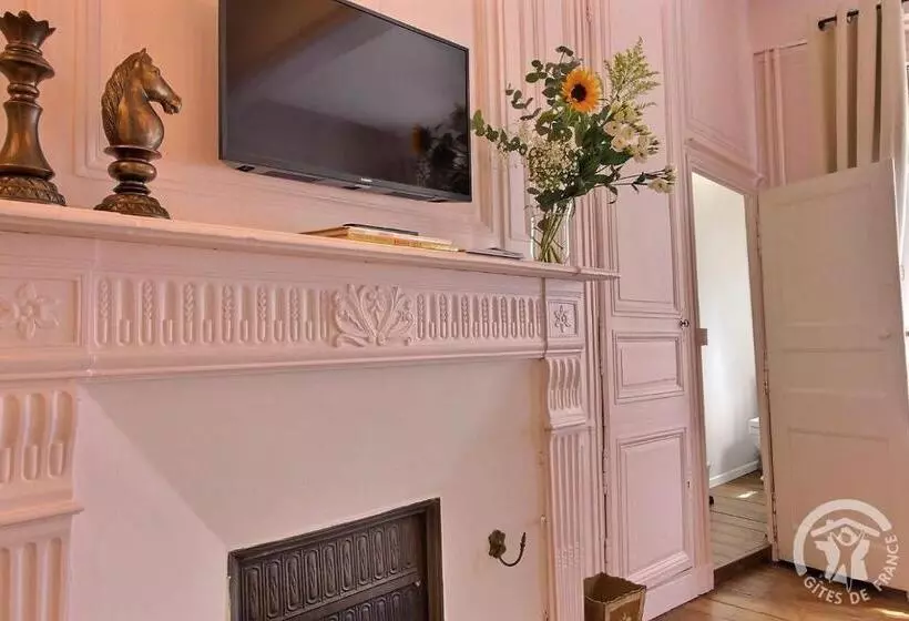 Aamiaismajoitus (B&B) Guest House Saint Yves