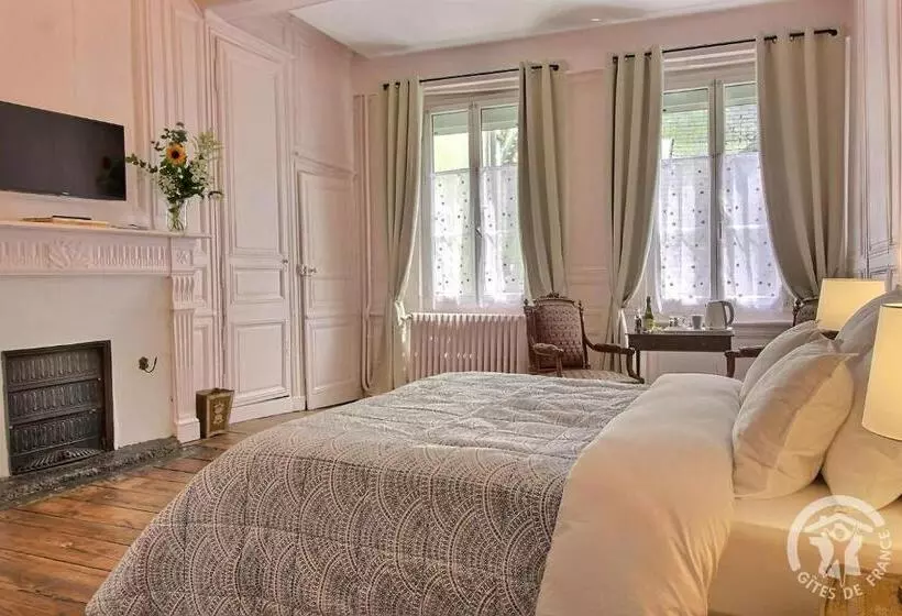 Aamiaismajoitus (B&B) Guest House Saint Yves