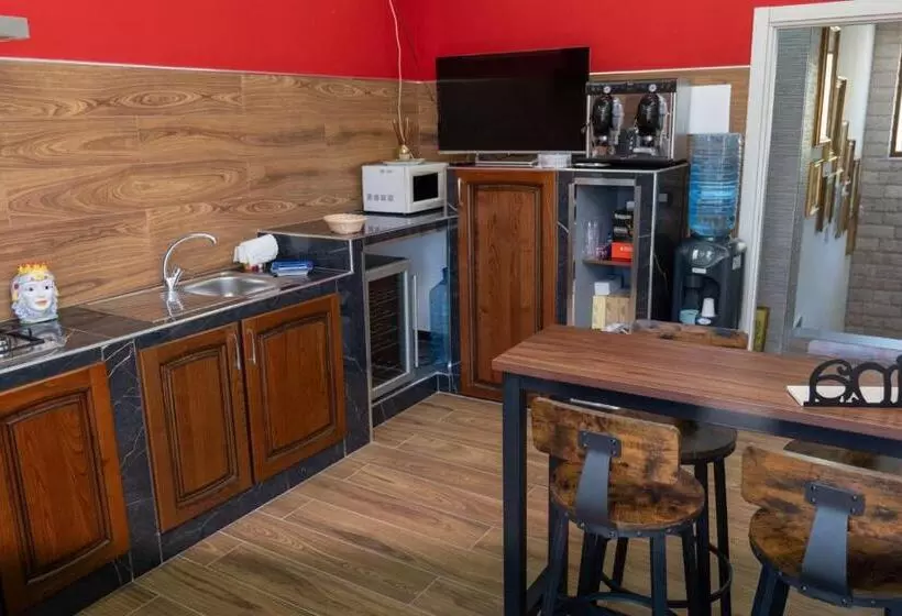 Aamiaismajoitus (B&B) Villa Rosa