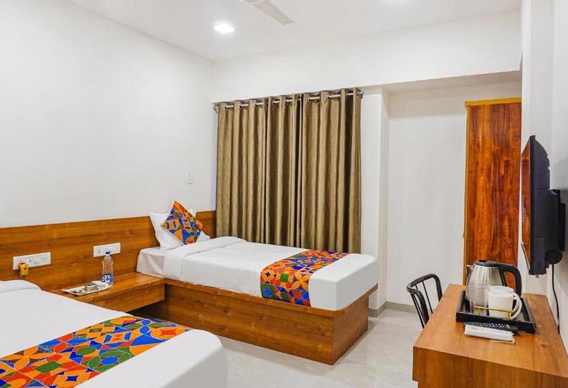 Fabhotel Royal Palace Inn Lal Mahal