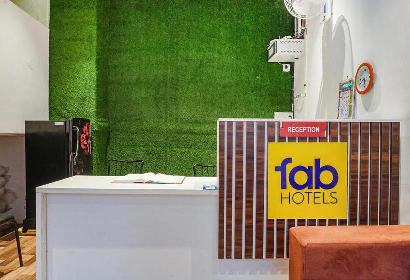 Fabhotel Royal Palace Inn Lal Mahal