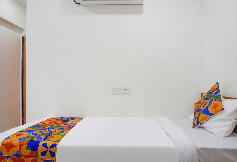 Fabhotel Royal Palace Inn Lal Mahal