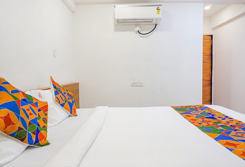 Fabhotel Royal Palace Inn Lal Mahal