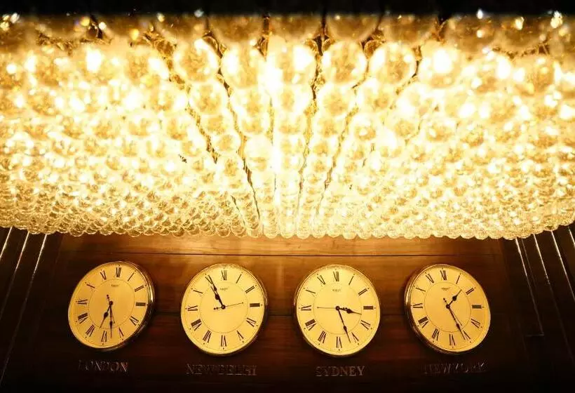 Hotelli Capital Luxury Suites