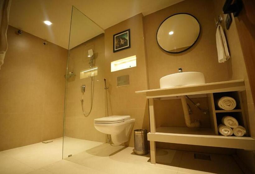 酒店 Capital Luxury Suites