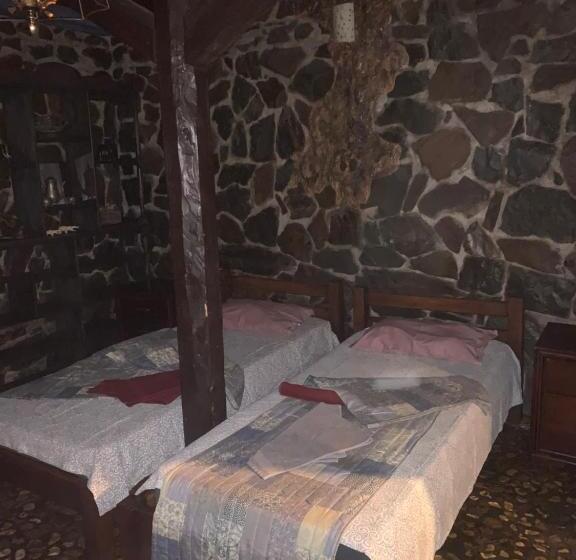 בית מלון כפרי Castello A Mare Constanta