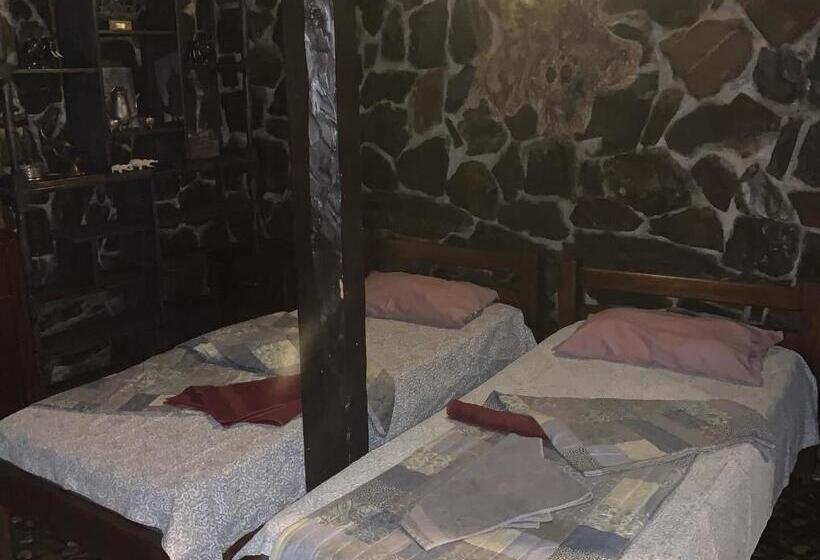 בית מלון כפרי Castello A Mare Constanta