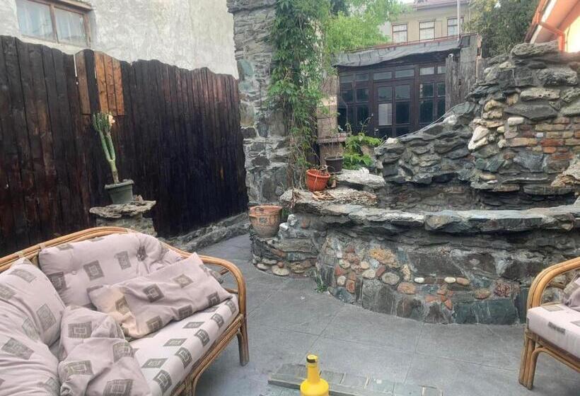 בית מלון כפרי Castello A Mare Constanta