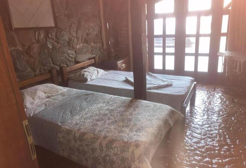 בית מלון כפרי Castello A Mare Constanta