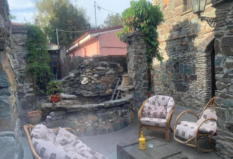 בית מלון כפרי Castello A Mare Constanta