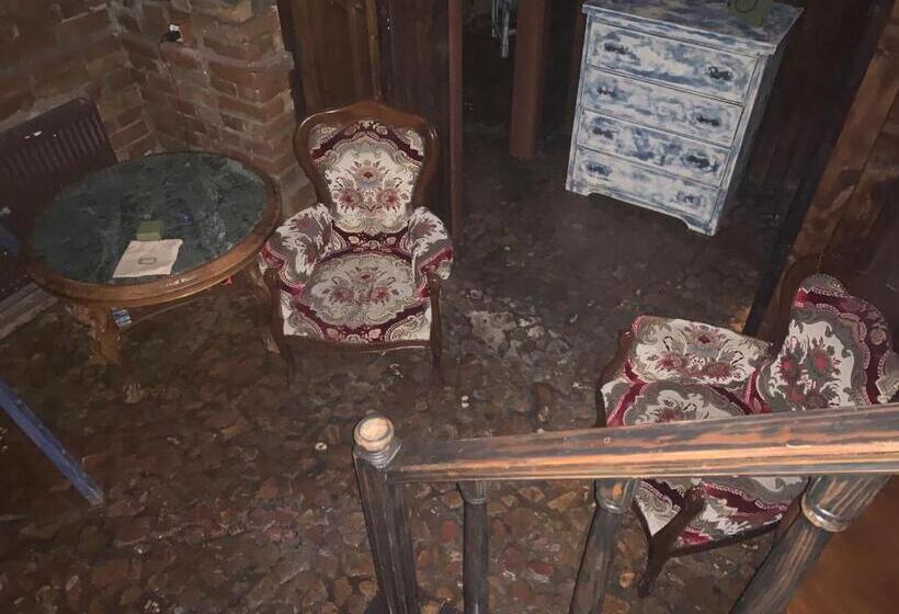 בית מלון כפרי Castello A Mare Constanta