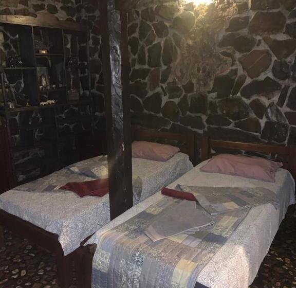 בית מלון כפרי Castello A Mare Constanta