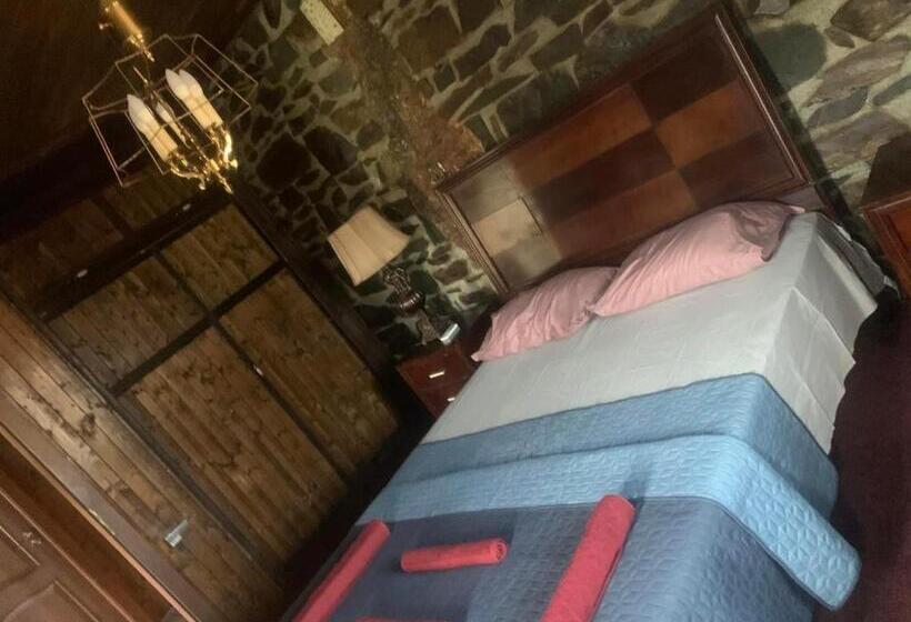 בית מלון כפרי Castello A Mare Constanta