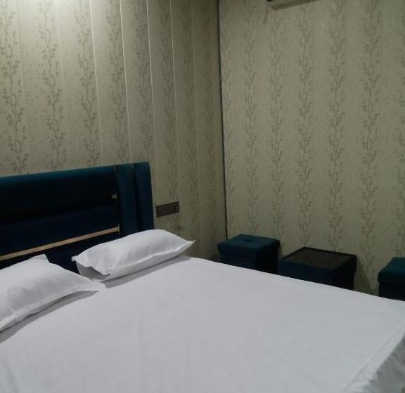 Отель Gaytri Bliss Home Stay