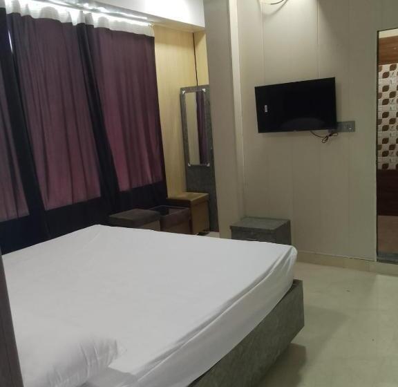 Отель Gaytri Bliss Home Stay