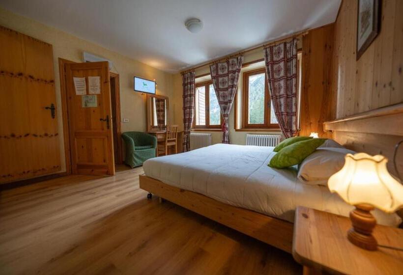 Отель Griglieria Pizzeria Gnomo Goloso