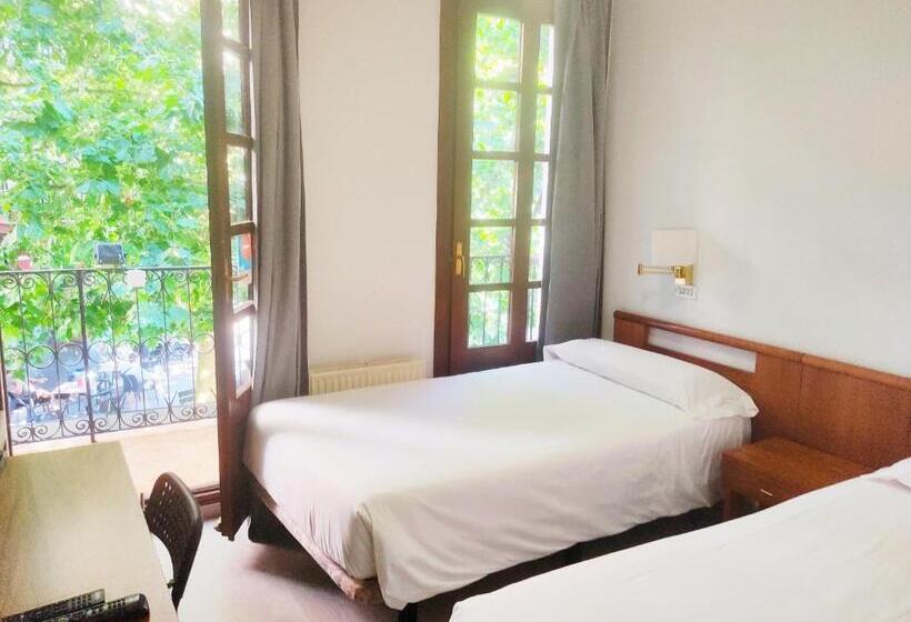 هتل Lauxeta Berria