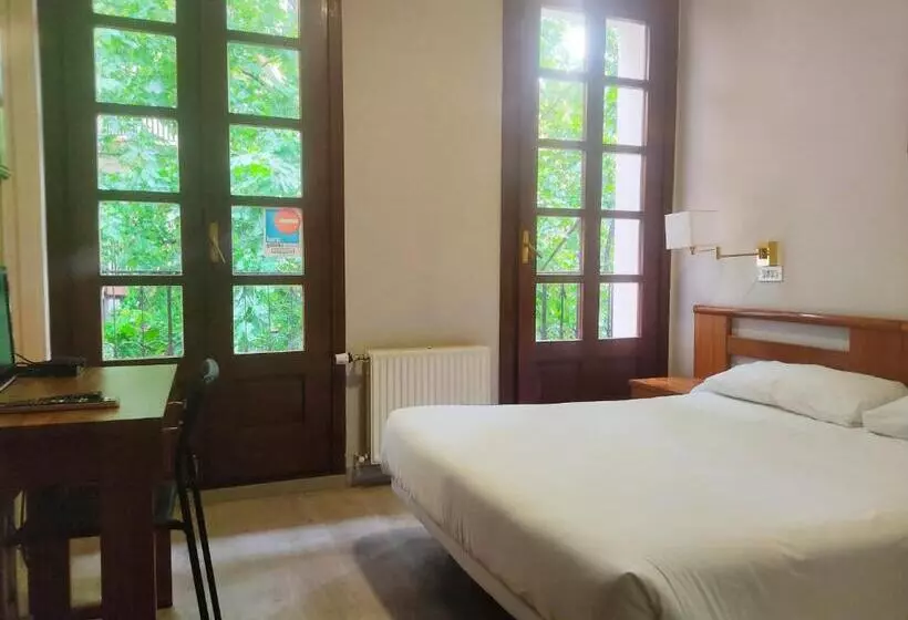 هتل Lauxeta Berria