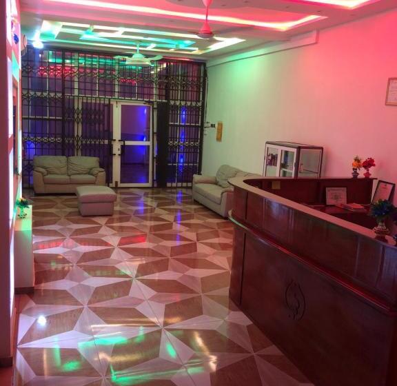 Micmoni Royal Hotel And Suite