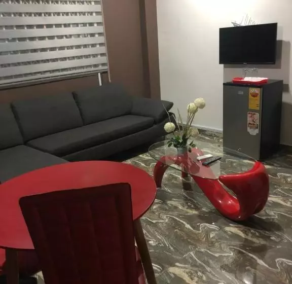 Micmoni Royal Hotel And Suite