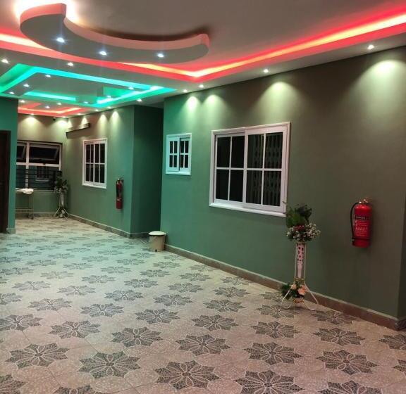 Micmoni Royal Hotel And Suite