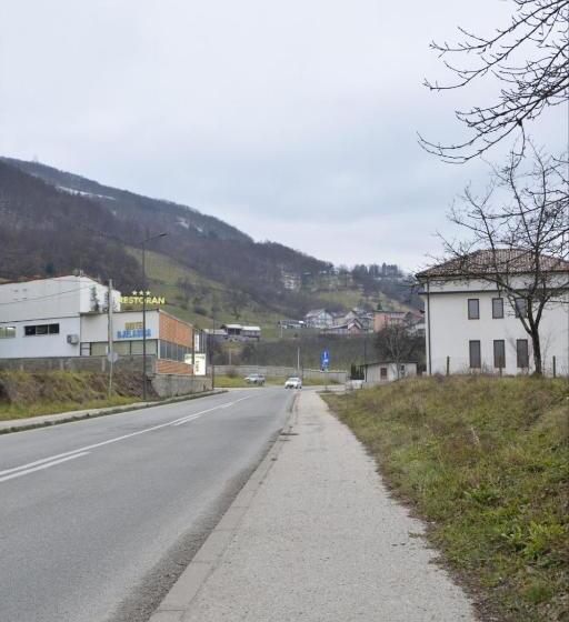 مُتل Restoran Apartmani Han