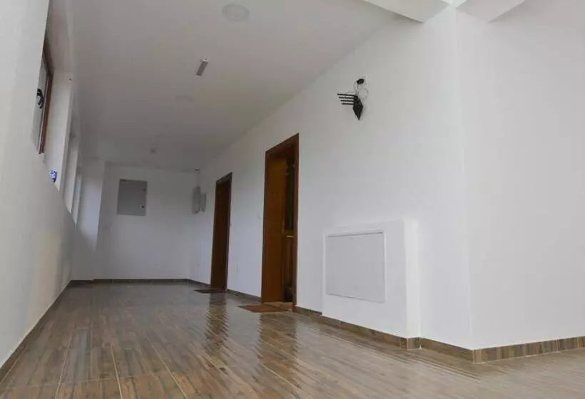 مُتل Restoran Apartmani Han