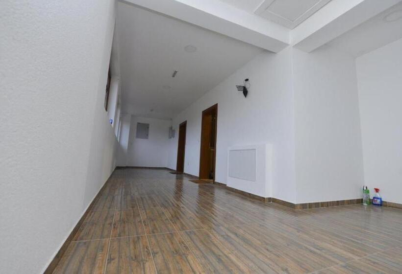 مُتل Restoran Apartmani Han