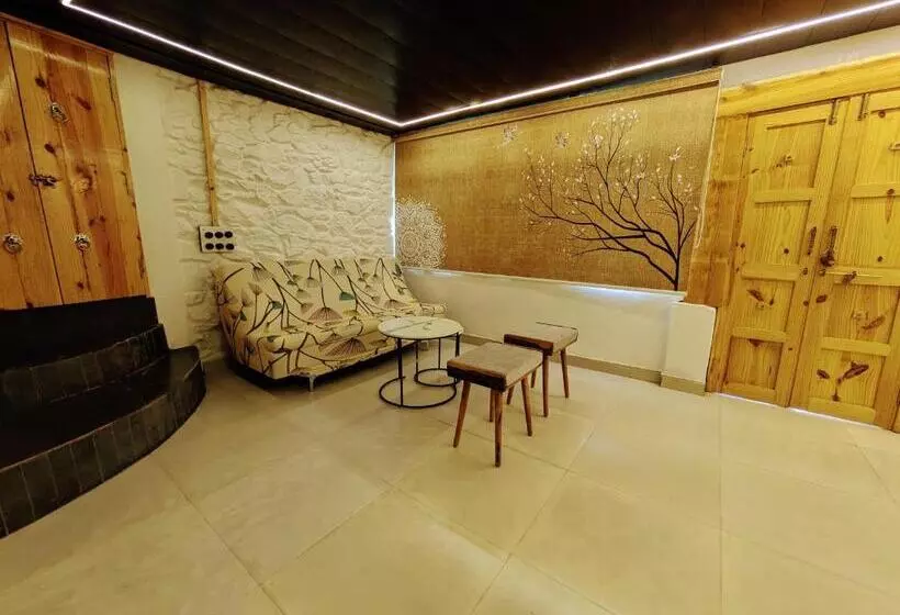 Pension  Cob House