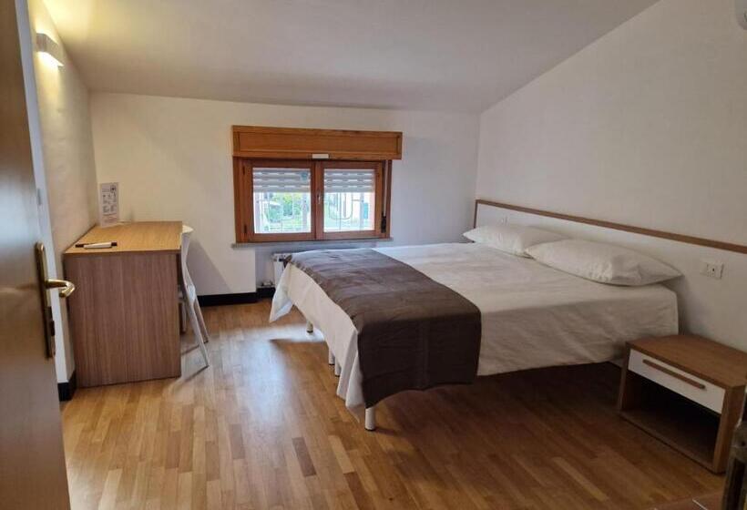 Пансион Disma Rooms