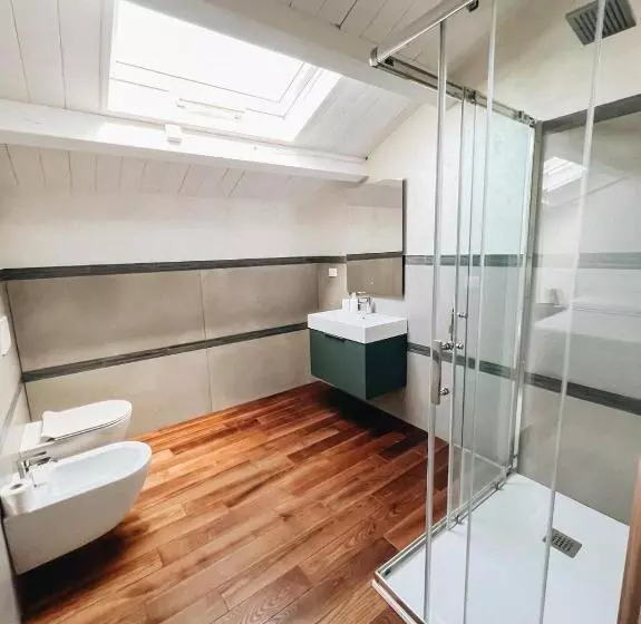 پانسیون Galé Suite Apartment