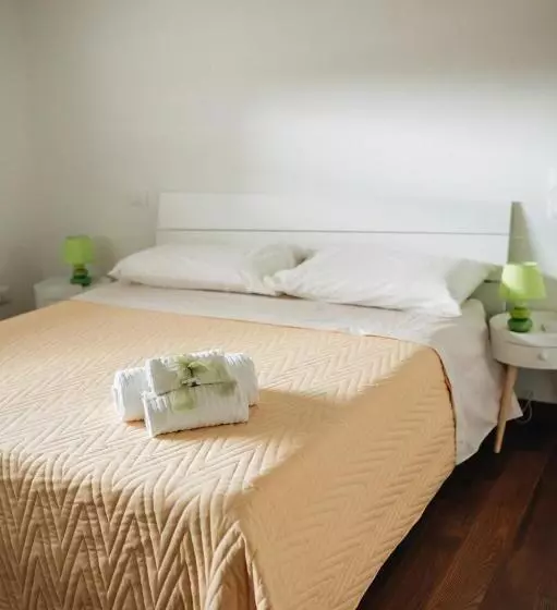 پانسیون Galé Suite Apartment