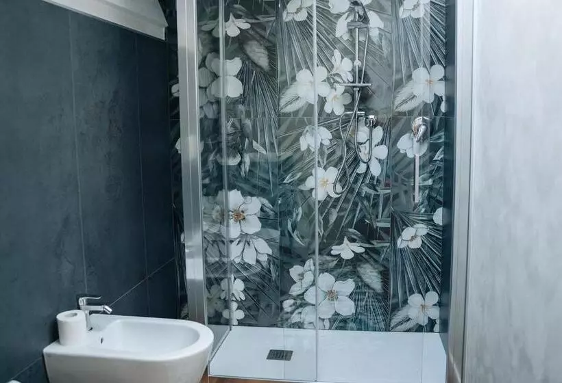 پانسیون Galé Suite Apartment