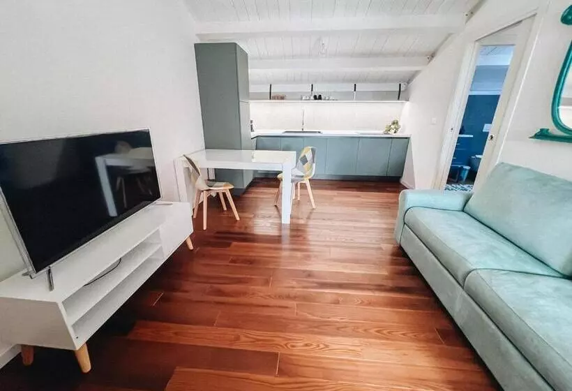 پانسیون Galé Suite Apartment