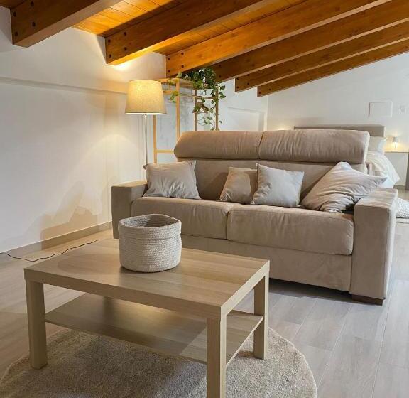 بنسيون Grey Haven Apartments And Suites