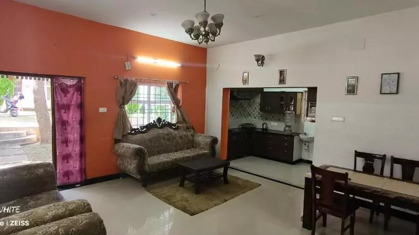 ペンション Kolahalam Homestay